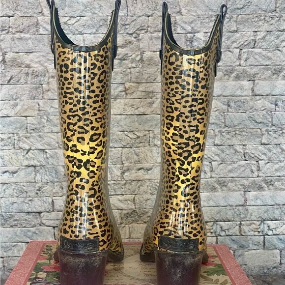 Corkys Leopard Print Winter Boots - Picture 5 of 9
